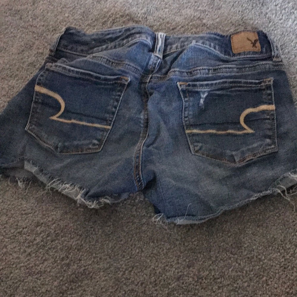 Shorts - Picture 2 of 3